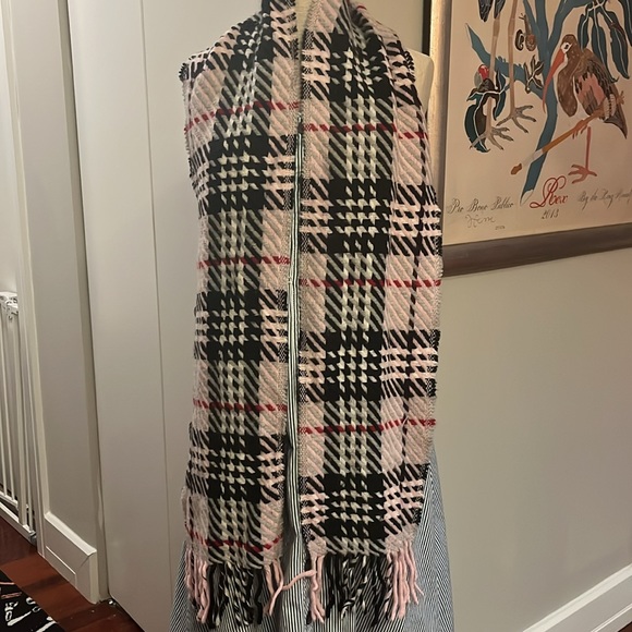 Vintage Wool Italian Scarf - Picture 3 of 3